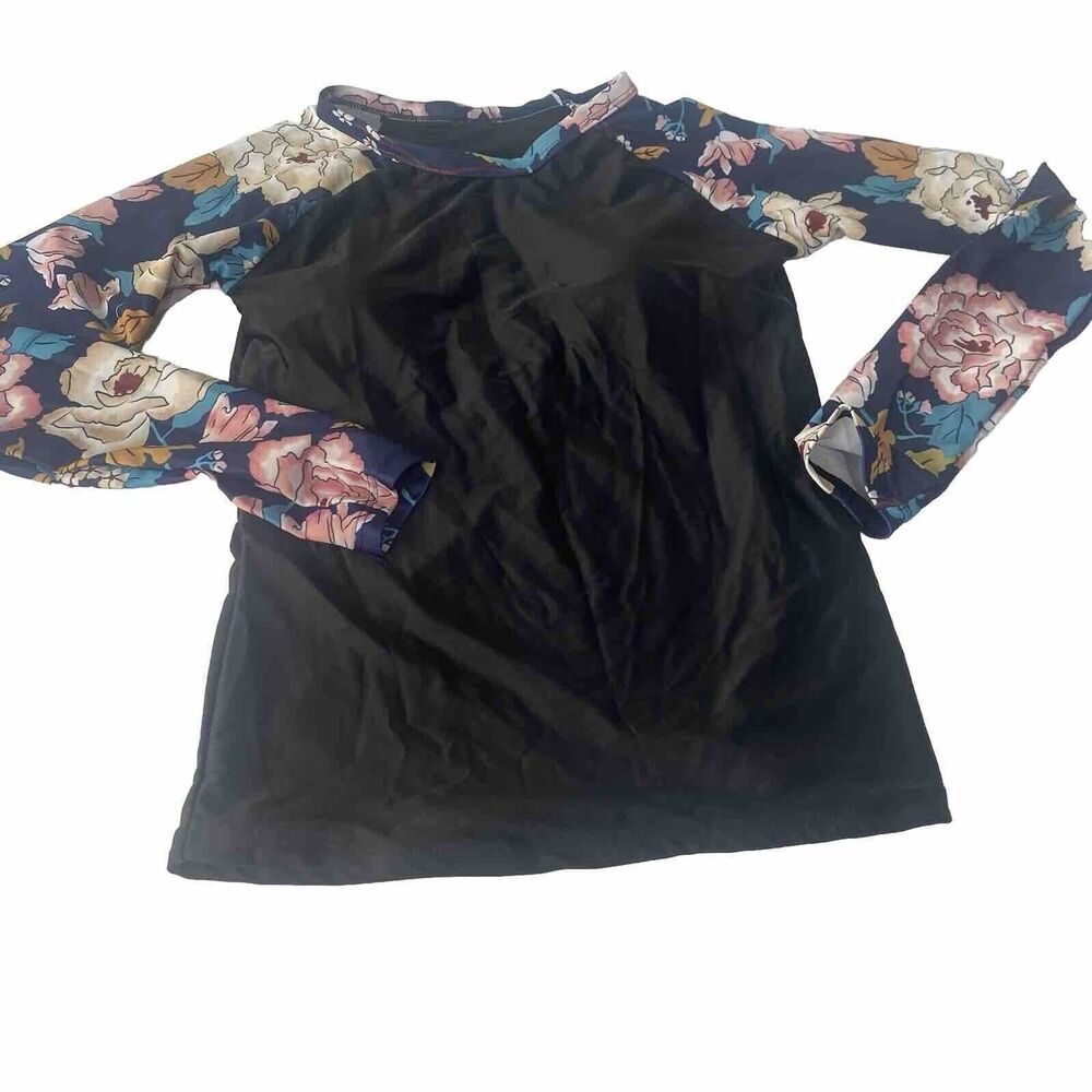 Nesy  Women’s Swim Shirt Size S Performance Moisture Floral Long Sleeve  New
